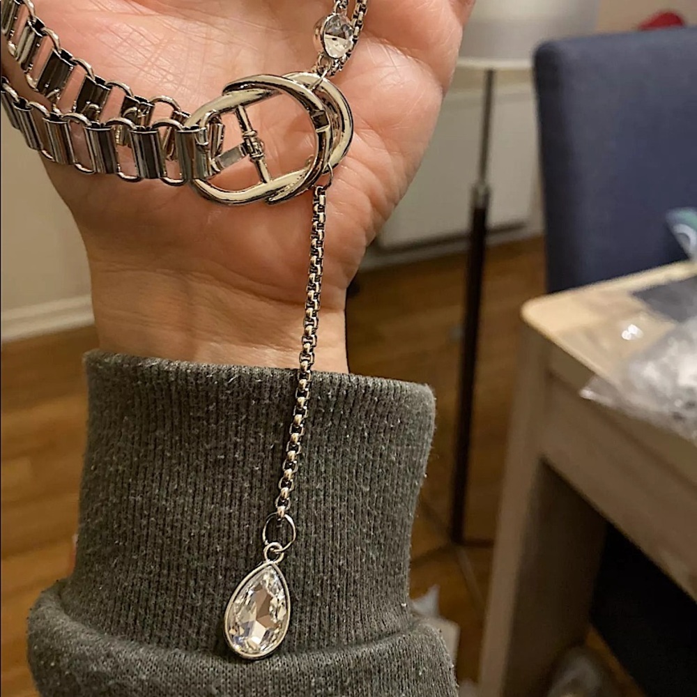 Buckle Design Rhinestone Drop Chain Link Choker - Picture 7 of 9